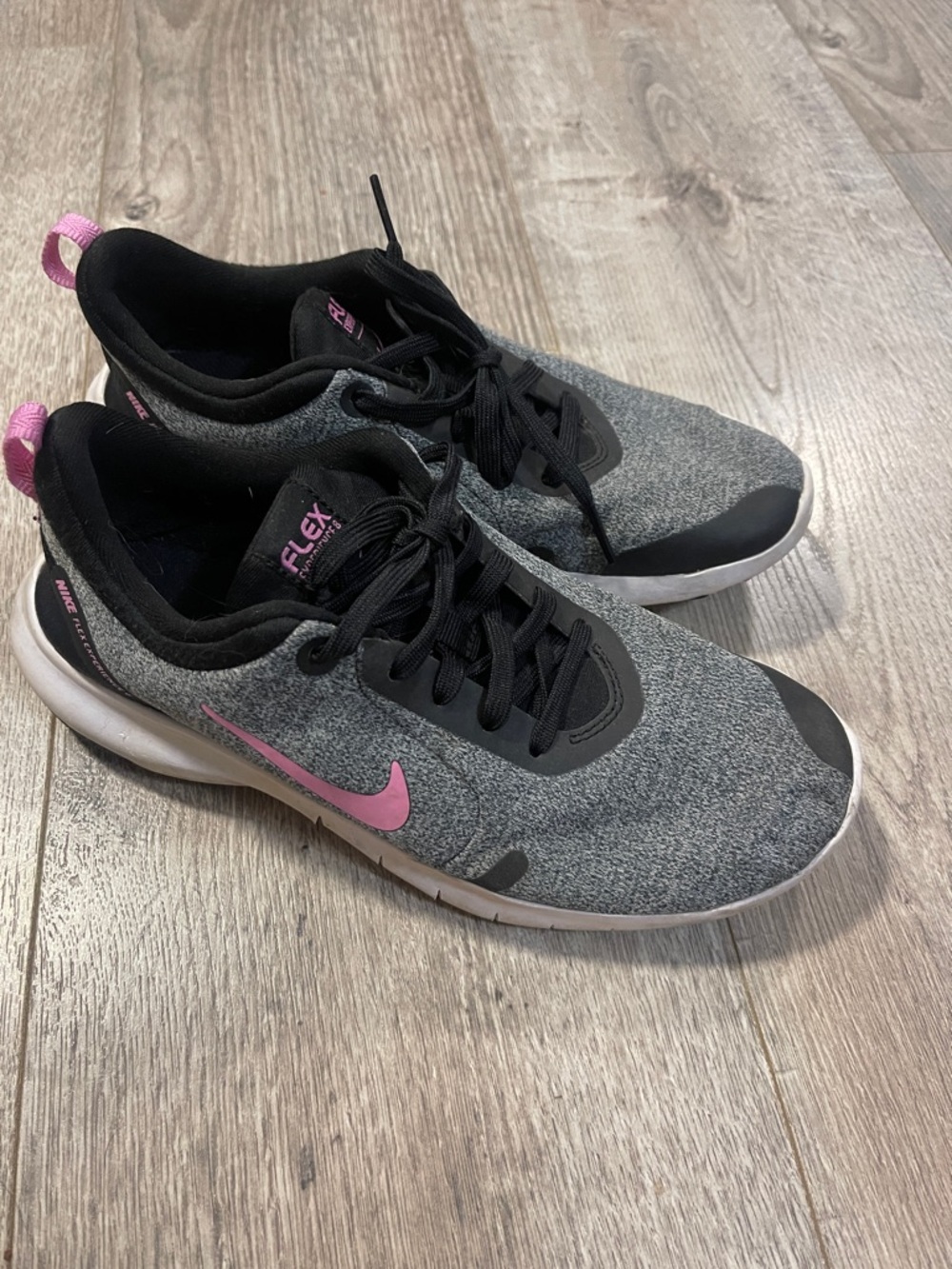 Nike Women’s Gray & Pink Flex Athletic Sneakers